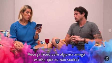 Giovanna Ewbank com seu irmão durante o programa em seu canal no YouTube (Imagem: YouTube) Giovanna Ewbank com seu irmão durante o programa em seu canal no YouTube (Imagem: YouTube)