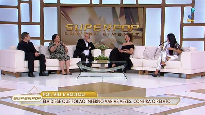 Luciana Gimenez duvidou de relato de pastora (Foto: Reprodução/RedeTV!) Luciana Gimenez duvidou de relato de pastora (Foto: Reprodução/RedeTV!)