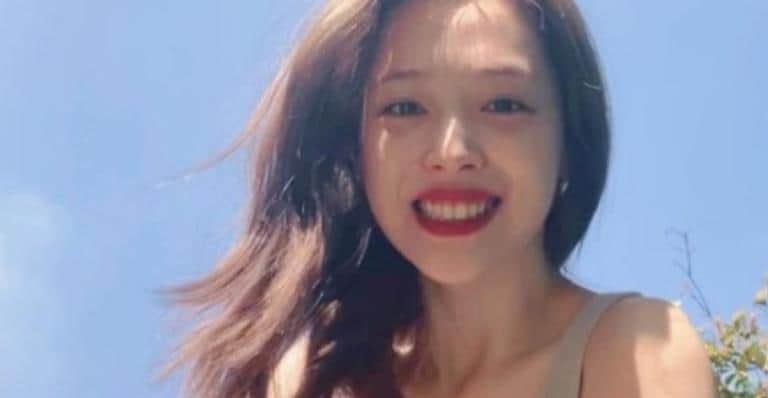 Choi Jin-ri, conhecida como Sulli, foi encontrada sem vida nesta segunda-feira, 14/10 (imagem: Instagram) Choi Jin-ri, conhecida como Sulli, foi encontrada sem vida nesta segunda-feira, 14/10 (imagem: Instagram)