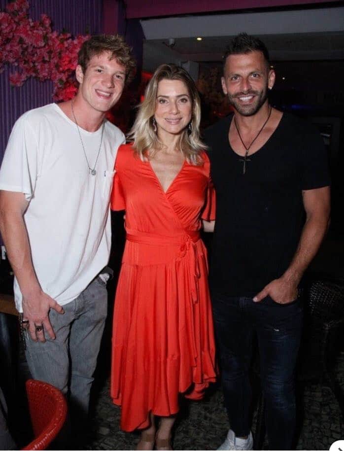 http://tvfoco.uai.com.br/wp-content/uploads/2015/05/Daniela-Mercury.jpg