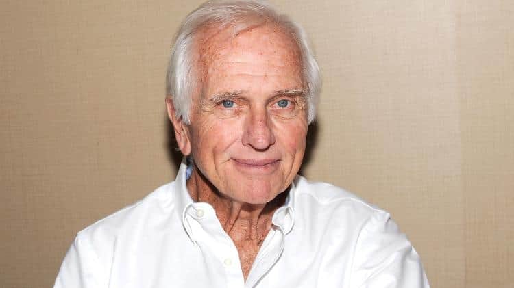 Mulher é morta a facadas na casa do ator Ron Ely que interpretou Tarzan na TV (Imagem: Silver Screen Collection/Getty Images)