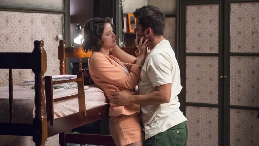 globo Bruno Gissoni protagoniza cenas quentes com Agatha Moreira em A Dona do Pedaço (Imagem: Reprodução) globo Bruno Gissoni protagoniza cenas quentes com Agatha Moreira em A Dona do Pedaço (Imagem: Reprodução)