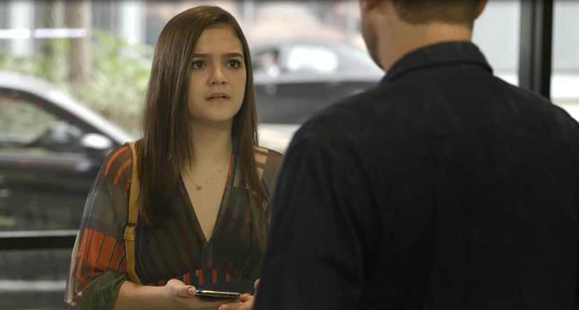 Cássia em encontro com pedófilo na novela A Dona do Pedaço (Foto: Reprodução) Cássia em encontro com pedófilo na novela A Dona do Pedaço (Foto: Reprodução)