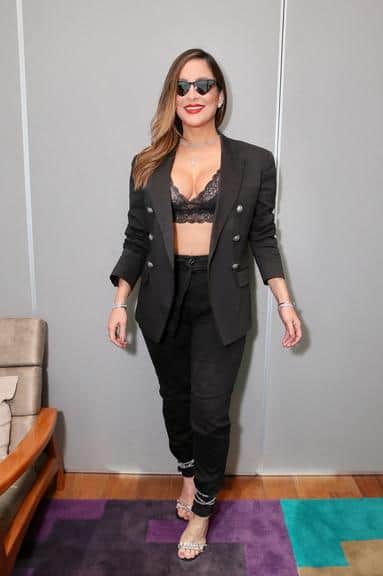 Claudia Leitte, após pouco tem em que sua filha nasceu, esbanja beleza ao exibir barriguinha negativa (Foto: Reprodução) Claudia Leitte, após pouco tem em que sua filha nasceu, esbanja beleza ao exibir barriguinha negativa (Foto: Reprodução)