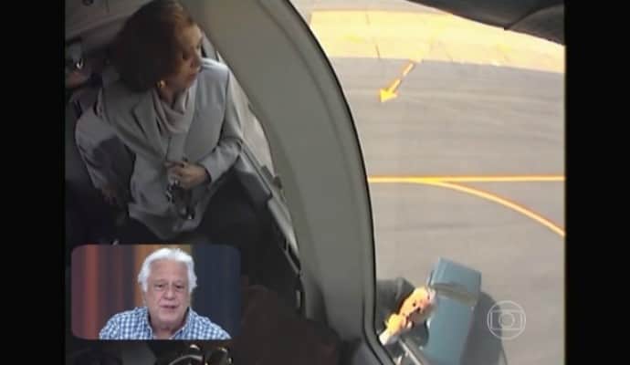 Antônio Fagundes pendurado em helicópter (Foto: Reprodução/ TV Globo) Antônio Fagundes pendurado em helicópter (Foto: Reprodução/ TV Globo)