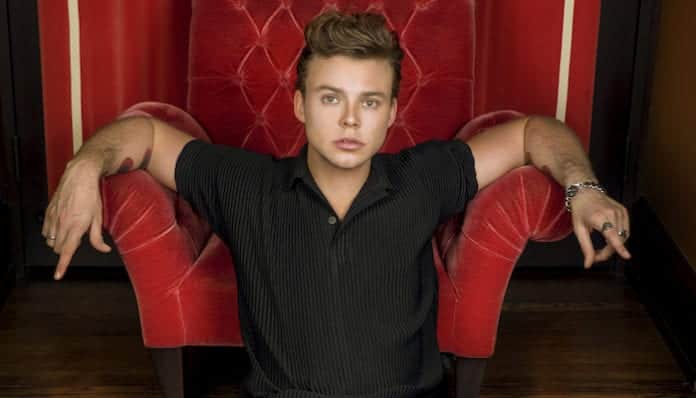 Ashton Irwin faz tweet alarmante é deixa a todos os seus fãs preocupados (Foto: Reprodução)