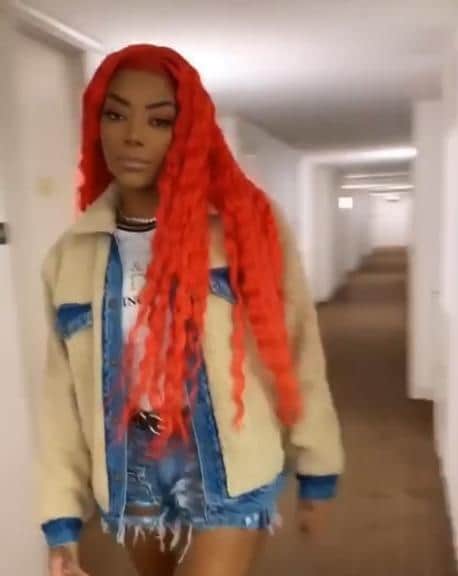 Cantora Ludmilla ostenta visual novo nas redes sociais Cantora Ludmilla ostenta visual novo nas redes sociais