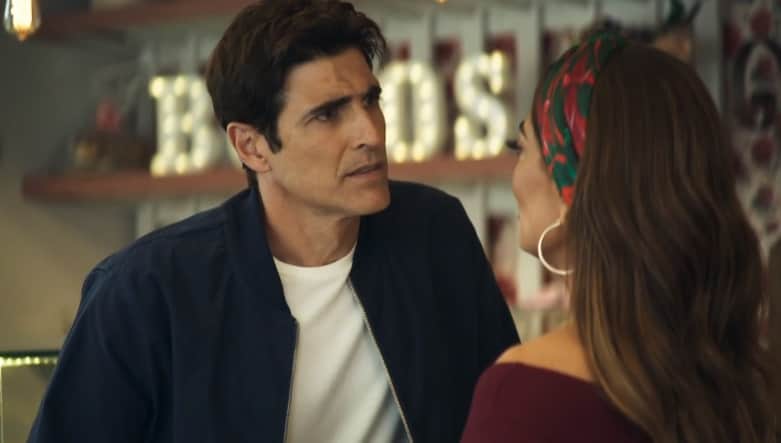 Em A Dona do Pedaço Régis vai ao encontro de Maria da Paz Em A Dona do Pedaço Régis vai ao encontro de Maria da Paz