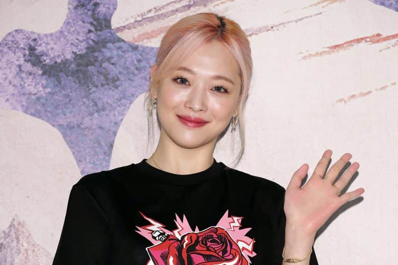 Após suicídio da cantora K_Pop Sulli, lei é criada para tentar acabar com o bullyin virtual (Foto: Reprodução) Após suicídio da cantora K_Pop Sulli, lei é criada para tentar acabar com o bullyin virtual (Foto: Reprodução)