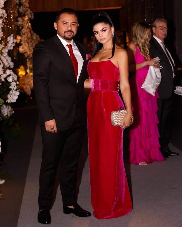 Xand Avião e sua mulher Isabele Temoteo no casamento em Uberlândia (Imagem: Instagram) Xand Avião e sua mulher Isabele Temoteo no casamento em Uberlândia (Imagem: Instagram)