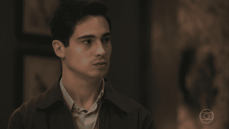 Carlos (Danilo Mesquita) em Éramos Seis (Foto: Reprodução/Globo) Carlos (Danilo Mesquita) em Éramos Seis (Foto: Reprodução/Globo)