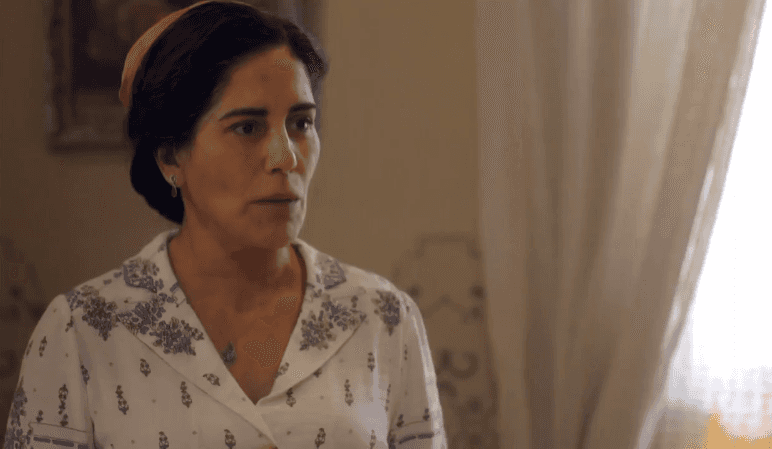 Lola (Gloria Pires) em Éramos Seis (Foto: Reprodução/Globo) Lola (Gloria Pires) em Éramos Seis (Foto: Reprodução/Globo)