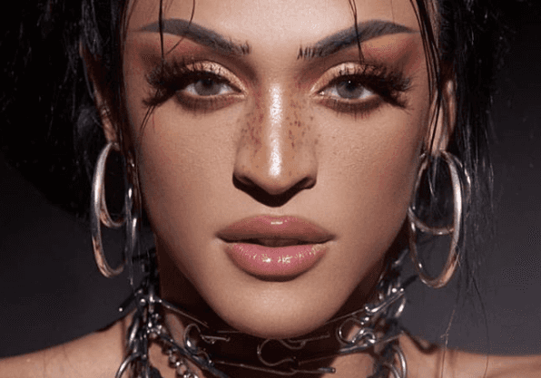 A famosa cantora e funkeira, Pabllo Vittar voltou a agitar a internet ao anunciar que participará do reality show do Multishow, De Férias com o Ex (Foto: Reprodução / Instagram)A famoso cantora e funkeira, Pabllo Vittar voltou a agitar a internet ao anunciar que participará do reality show do Multishow, De Férias com o Ex (Foto: Reprodução / Instagram)