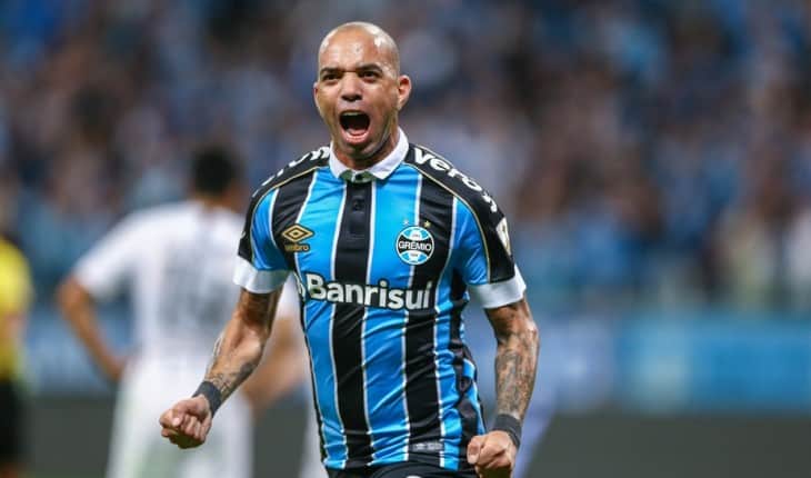 Diego Tardelli fala sobre boatos de sua saída do Grêmio (Foto: Reprodução) Diego Tardelli fala sobre boatos de sua saída do Grêmio (Foto: Reprodução)