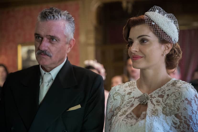 Casamento Assad (Werner Schünemann) e Karine (Mayana Neiva) em cena de Éramos Seis (Foto: Raquel Cunha) Casamento Assad (Werner Schünemann) e Karine (Mayana Neiva) em cena de Éramos Seis (Foto: Raquel Cunha)