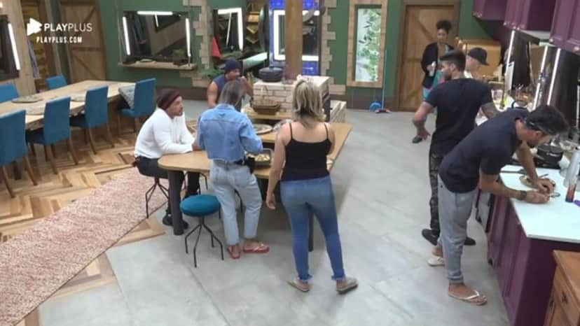 A Fazenda 11 da Record tem briga feia e troca de acusações entre Lucas e Netto (Imagem: Record) A Fazenda 11 da Record tem briga feia e troca de acusações entre Lucas e Netto (Imagem: Record)