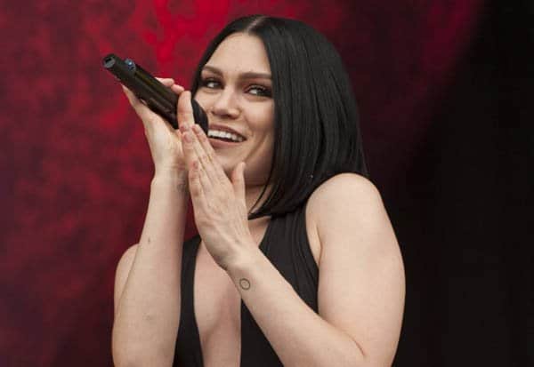 Jessie J compartilha foto com pouca roupa e leva web à loucura (Foto: Reprodução) Jessie J compartilha foto com pouca roupa e leva web à loucura (Foto: Reprodução)