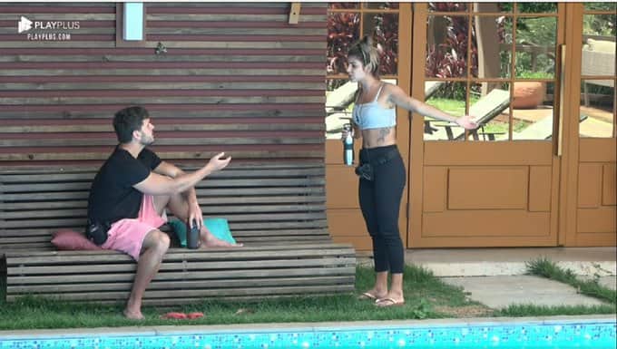 Lucas e Hariany já brigaram diversas vezes dentro de 'A Fazenda 11' da Record (Foto: Reprodução/Record TV) Lucas e Hariany já brigaram diversas vezes dentro de 'A Fazenda 11' da Record (Foto: Reprodução/Record TV)