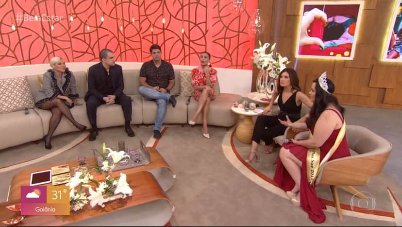 A apresentadora da Globo, Fátima Bernardes é pega desprevenida durante Encontro (Foto: Reprodução/Globoplay) A apresentadora da Globo, Fátima Bernardes é pega desprevenida durante Encontro (Foto: Reprodução/Globoplay)
