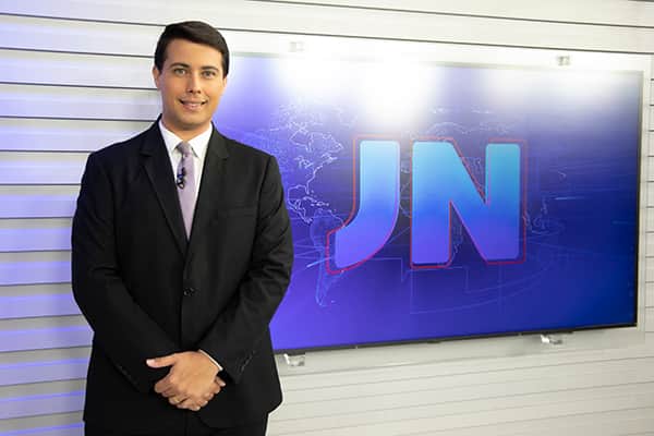 Giovanni Spinucci apresentará o Jornal Nacional, da TV Globo (Foto: Reprodução/Instagram) Giovanni Spinucci apresentará o Jornal Nacional, da TV Globo (Foto: Reprodução/Instagram)