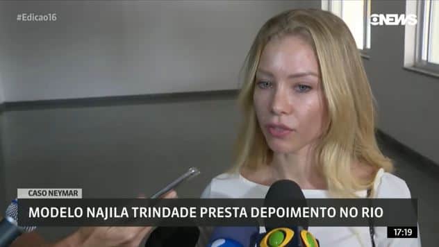 A famosa modelo que acusou o jogador da seleção brasileira, Neymar de estupro e agressão, Najila Trindade está sendo acusada de três crimes (Foto: Reprodução/G1) A famosa modelo que acusou o jogador da seleção brasileira, Neymar de estupro e agressão, Najila Trindade está sendo acusada de três crimes (Foto: Reprodução/G1)