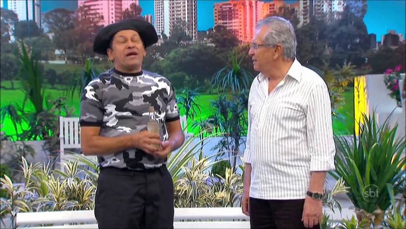 Rapadura e Carlos Alberto de Nóbrega no programa A Praça é Nossa (Foto: Reprodução/SBT) Rapadura e Carlos Alberto de Nóbrega no programa A Praça é Nossa (Foto: Reprodução/SBT)