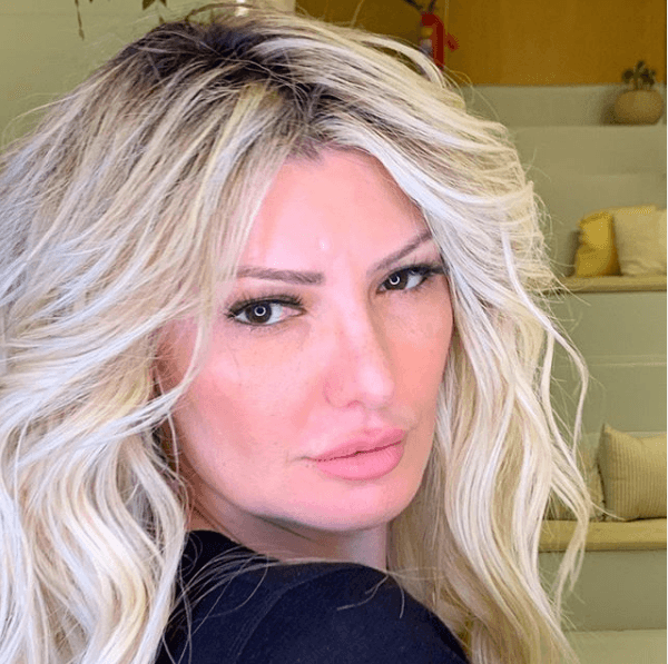 Antonia Fontenelle sem maquiagem nas redes sociais (Foto: Reprodução/ Instagram) Antonia Fontenelle sem maquiagem nas redes sociais (Foto: Reprodução/ Instagram)
