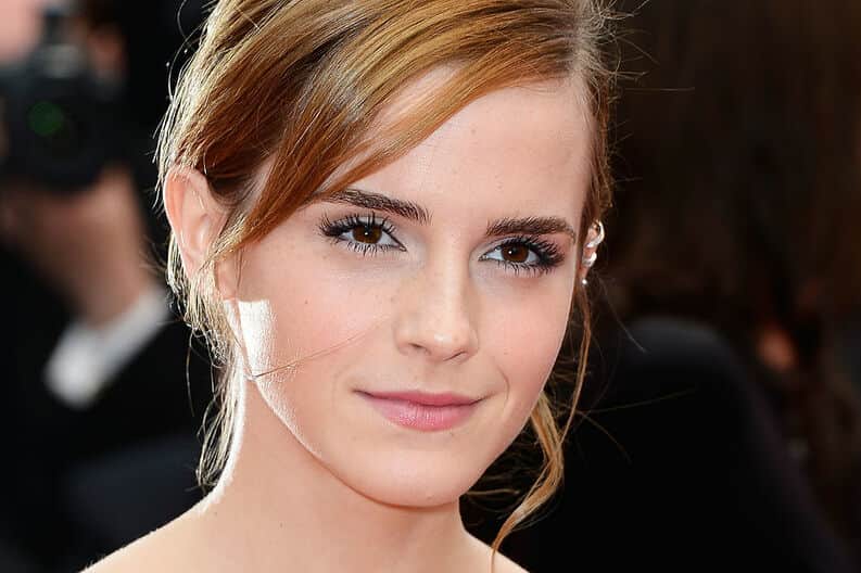 Durante entrevista, Emma Watson diz que está muito bem solteira (Foto: Reprodução) Durante entrevista, Emma Watson diz que está muito bem solteira (Foto: Reprodução)