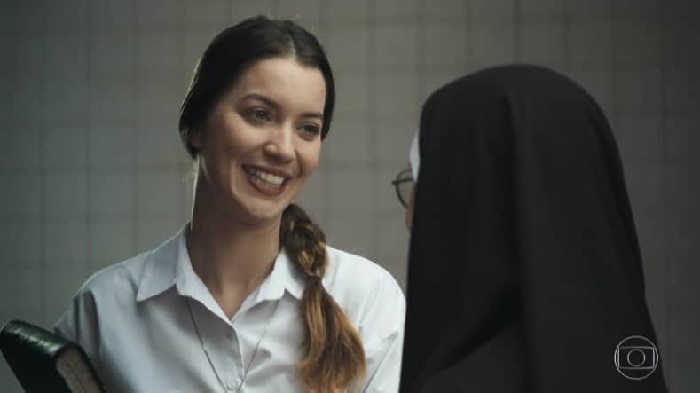 Fabiana conversa com a Madre Superiora em cena de A Dona do Pedaço (Reprodução: Rede Globo) Fabiana conversa com a Madre Superiora em cena de A Dona do Pedaço (Reprodução: Rede Globo)