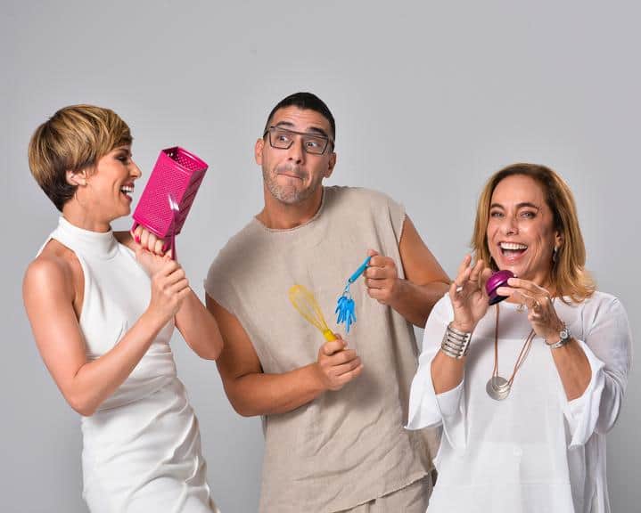 Mensagem de Fim de Ano TV Globo Hoje é um Novo Dia Vitoria Strada e Barbara Coelho Mensagem de Fim de Ano TV Globo Hoje é um Novo Dia Vitoria Strada e Barbara Coelho