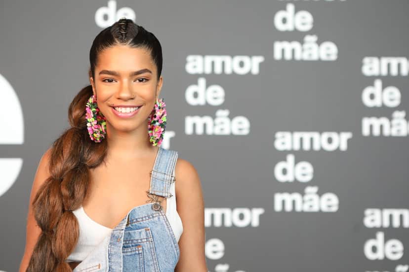 A rapper Maria vem fazendo sucesso na novela Amor de Mãe (Foto: Foto: Isabella Pinheiro/Gshow) A rapper Maria vem fazendo sucesso na novela Amor de Mãe (Foto: Foto: Isabella Pinheiro/Gshow)