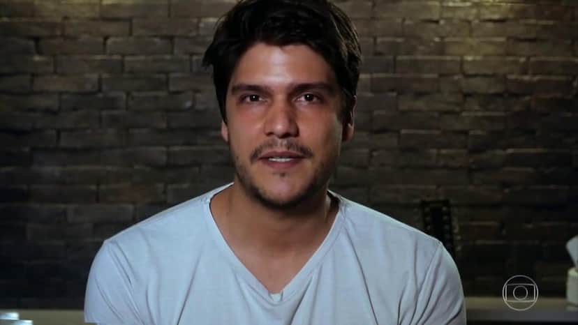Pedro Curvello, marido de Nathalia, se declarou no palco do 'Domingão' (TV Globo) Pedro Curvello, marido de Nathalia, se declarou no palco do 'Domingão' (TV Globo)