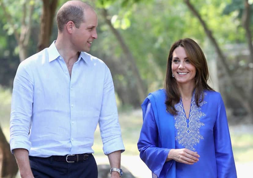 Príncipe William e Kate Middleton trocam beijos em público após traição na relação (Foto: Reprodução) Príncipe William e Kate Middleton trocam beijos em público após traição na relação (Foto: Reprodução)