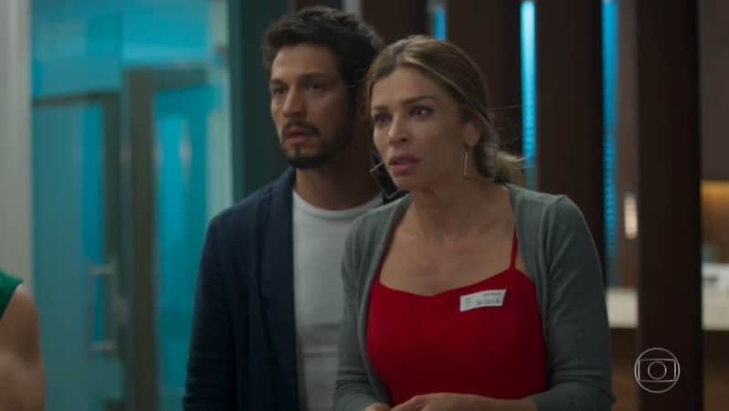 Paloma (Grazi Massafera) e Marcos (Romulo Estrela) em Bom Sucesso (Foto: Reprodução/Globo) Paloma (Grazi Massafera) e Marcos (Romulo Estrela) em Bom Sucesso (Foto: Reprodução/Globo)