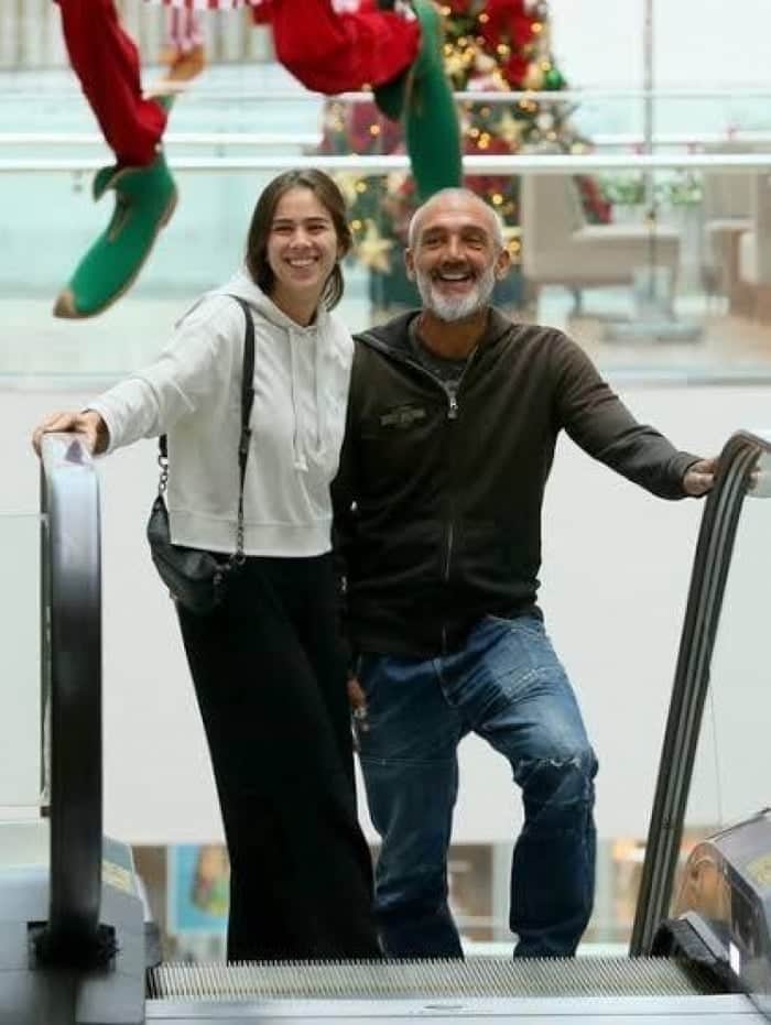 Jadhe e Papinha passeiam em shopping - Edson Aipim/AgNews Paolla Oliveira Jadhe e Papinha passeiam em shopping - Edson Aipim/AgNews Paolla Oliveira