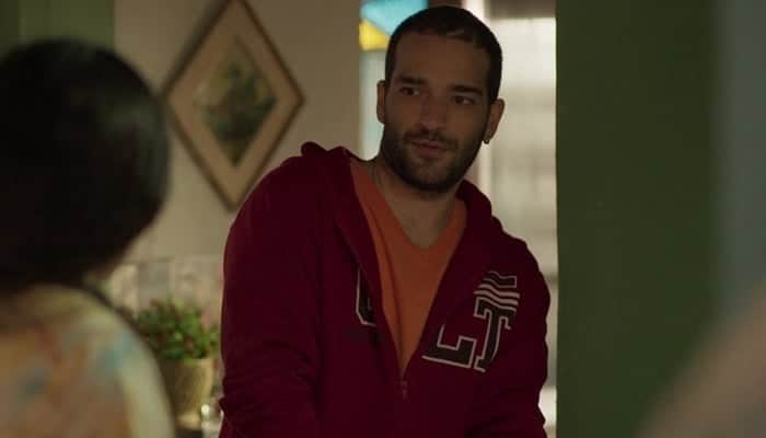 Sandro (Humberto Carrão) em Amor de Mãe (Foto: Reprodução/Globo) Sandro (Humberto Carrão) em Amor de Mãe (Foto: Reprodução/Globo)