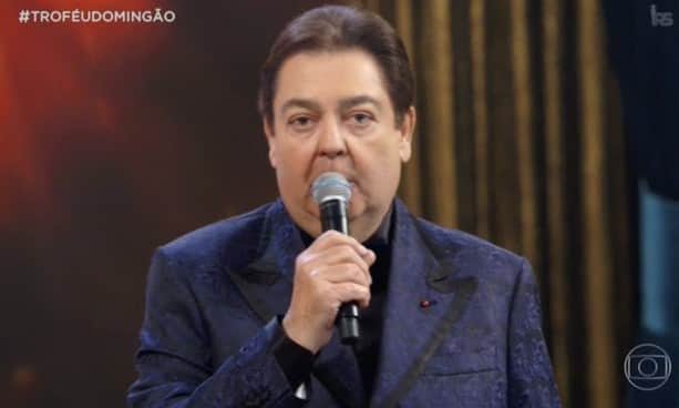 globo O apresentador Faustão durante o programa Domingão (Foto: Reprodução) globo O apresentador Faustão durante o programa Domingão (Foto: Reprodução)