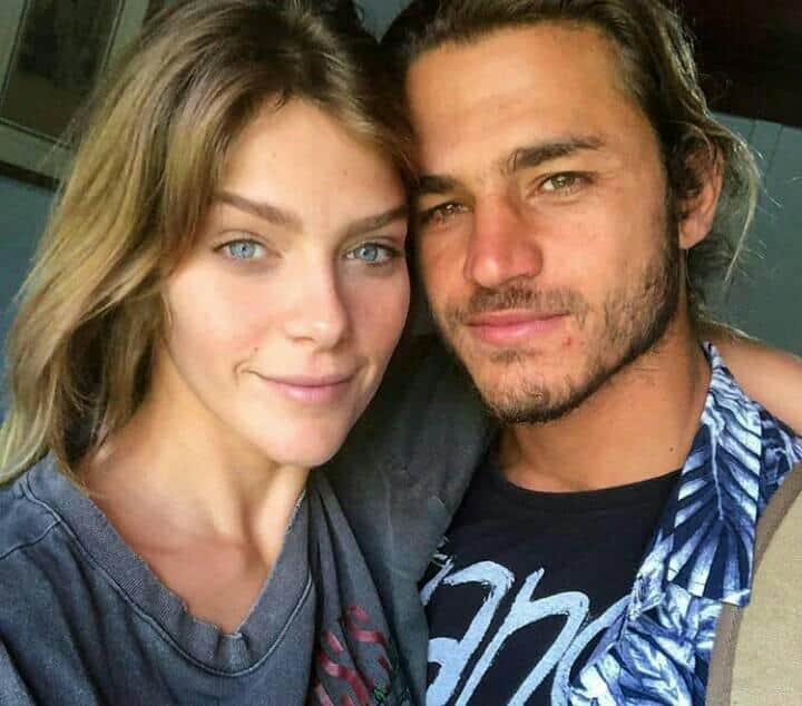 Isabella Santoni e Caio Vaz terminam namoro de 2 anos e atriz da Globo revela como tudo aconteceu entre o ex-casal. (Foto:Reprodução) Isabella Santoni e Caio Vaz terminam namoro de 2 anos e atriz da Globo revela como tudo aconteceu entre o ex-casal. (Foto:Reprodução)