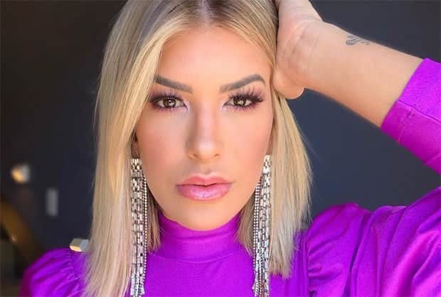 A famosa ex-dançarina do Faustão da Globo, Lore Improta abusa da sensualidade e chama atenção de fãs de Léo Santana (Foto: Reprodução/Instagram) A famosa ex-dançarina do Faustão da Globo, Lore Improta abusa da sensualidade e chama atenção de fãs de Léo Santana (Foto: Reprodução/Instagram)