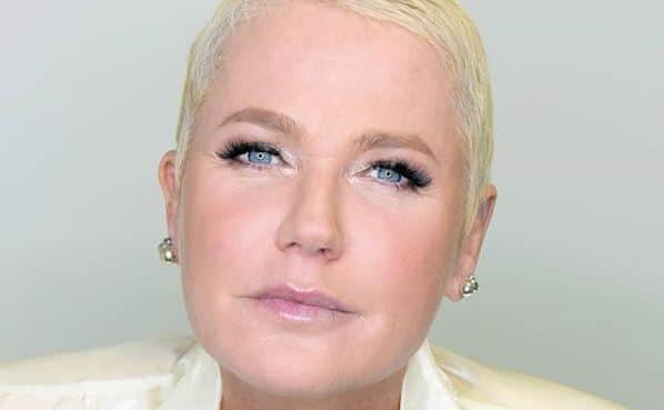 A apresentadora Xuxa Meneghel abriu o jogo sobre prostituição (Foto: Reprodução) A apresentadora Xuxa Meneghel abriu o jogo sobre prostituição (Foto: Reprodução)