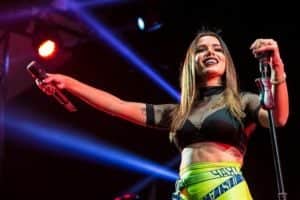 Anitta falou sobre seus relacionamentos e a sua fortuna em milhões (Foto: Reprodução) Anitta falou sobre seus relacionamentos e a sua fortuna em milhões (Foto: Reprodução)