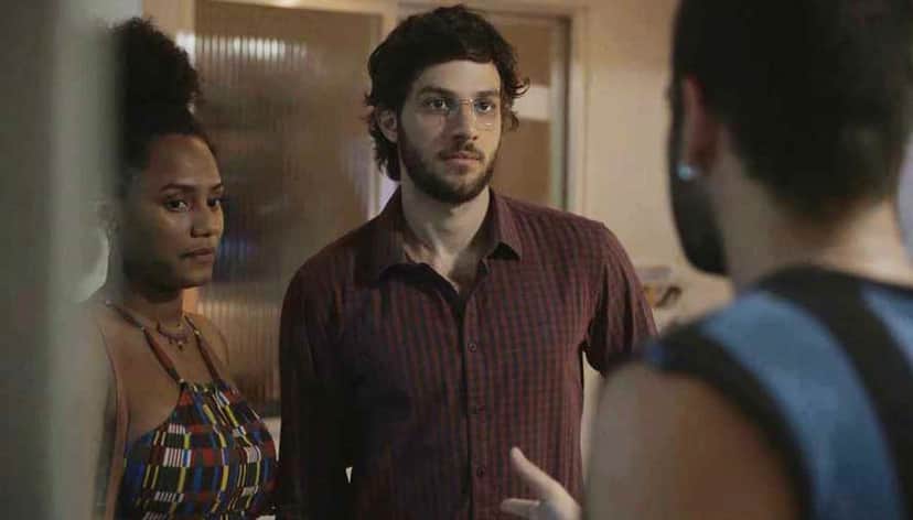Danilo reconhece Sandro em cena de Amor de Mãe Danilo reconhece Sandro em cena de Amor de Mãe