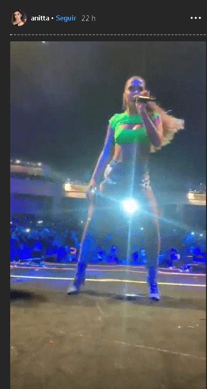Stories de Anitta dançando Onda Diferente cantada por Ludmilla (Foto: Reprodução/ Instagram) Stories de Anitta dançando Onda Diferente cantada por Ludmilla (Foto: Reprodução/ Instagram)