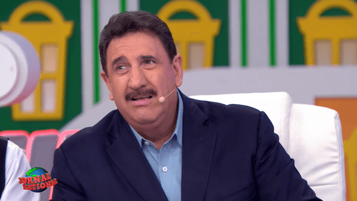 Ratinho no comando de seu programa no SBT, que superou audiência da filha de Silvio Santos (Foto: Reprodução/SBT) Ratinho no comando de seu programa no SBT, que superou audiência da filha de Silvio Santos (Foto: Reprodução/SBT)