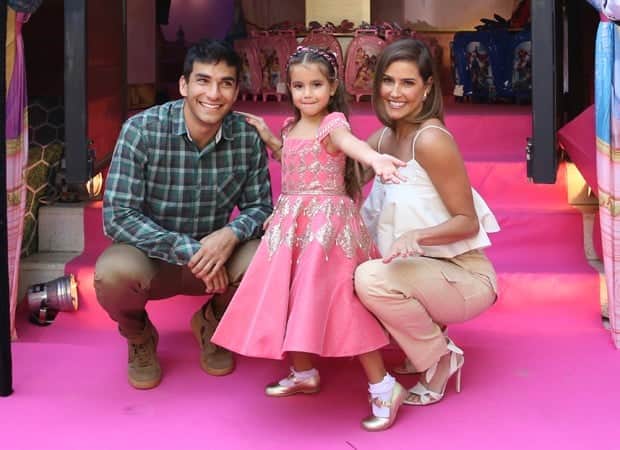 Hugo Moura, Maria Flor e Deborah Secco Hugo Moura, Maria Flor e Deborah Secco