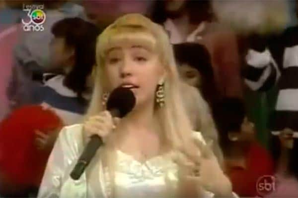 Apresentadora Mariane no SBT (Imagem: Reprodução) Apresentadora Mariane no SBT (Imagem: Reprodução)