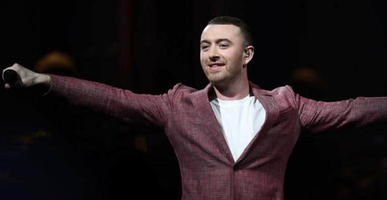 Sam Smith compartilhou foto sem camisa e fez reflexão sobre aceitação corporal (Foto: Reprodução) Sam Smith compartilhou foto sem camisa e fez reflexão sobre aceitação corporal (Foto: Reprodução)
