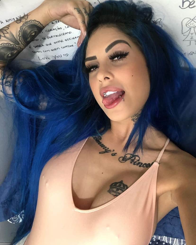 Tati Zaqui mostrou piercing íntimo em um clique nas redes sociais (Foto: Reprodução/Instagram) Tati Zaqui mostrou piercing íntimo em um clique nas redes sociais (Foto: Reprodução/Instagram)