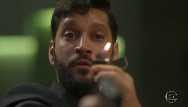 Armando Babaioff (Diogo) em cena de Bom Sucesso, que foi o maior ibope do dia na TV (Foto: Reprodução/Globo) Armando Babaioff (Diogo) em cena de Bom Sucesso, que foi o maior ibope do dia na TV (Foto: Reprodução/Globo)