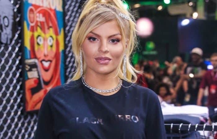 A cantora Luisa Sonza surpreendeu seus seguidores com manobra arriscada (Foto: Divulgação) A cantora Luisa Sonza surpreendeu seus seguidores com manobra arriscada (Foto: Divulgação)